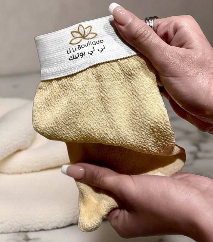 Second image of Exfoliating Glove "Kessa"